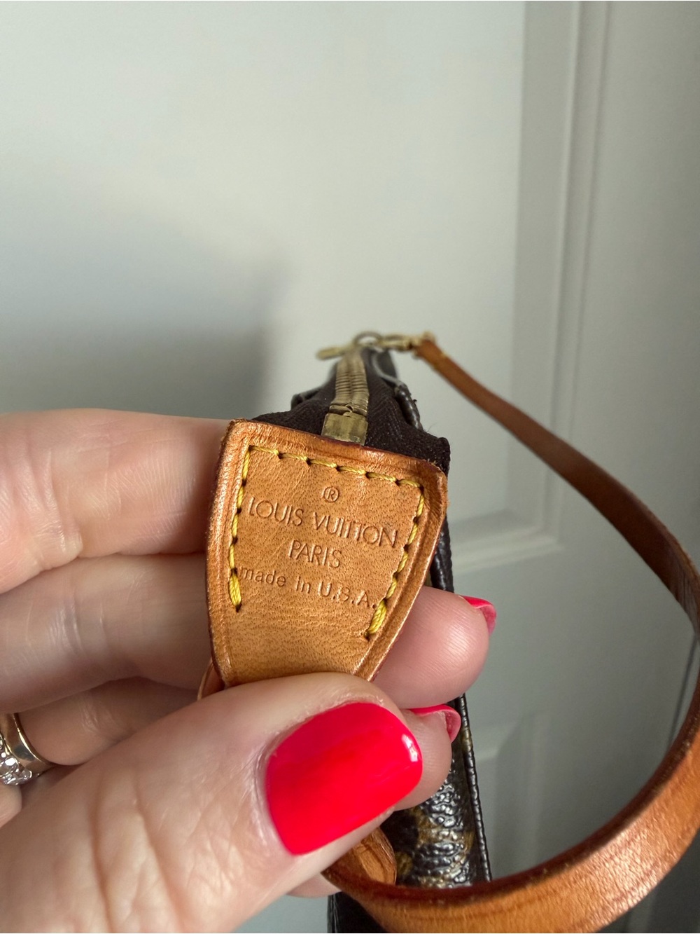 Louis Vuitton Monogram Canvas Shoulder Pochette in Brown and Tan - Picture 4 of 11